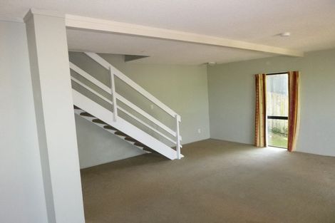Photo of property in 4/64a Birkdale Road, Birkdale, Auckland, 0626