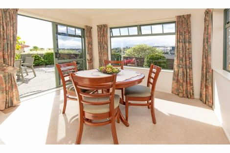 Photo of property in 87a Elan Place, Stanmore Bay, Whangaparaoa, 0932