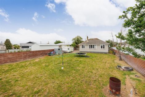 Photo of property in 6 Johnson Street, Bulls, 4818