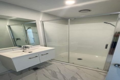 Photo of property in Peninsula Primary School, 61 Wharf Road, Te Atatu Peninsula, Auckland, 0610