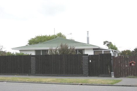 Photo of property in 1/173 Queenspark Drive, Parklands, Christchurch, 8083