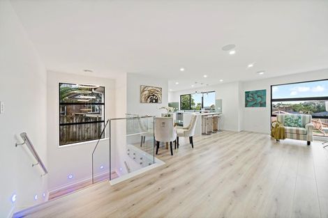 Photo of property in 11 Tawapou Close, Massey, Auckland, 0614