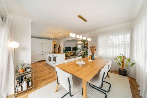 Photo of property in 4a Golders Road, Elderslea, Upper Hutt, 5018