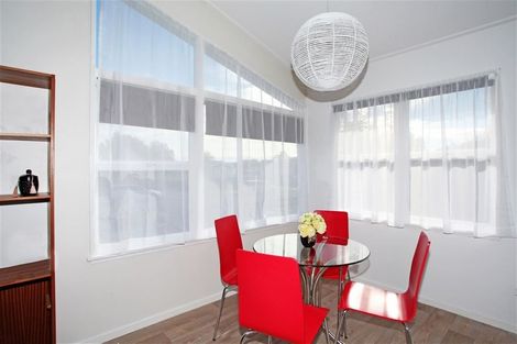 Photo of property in 16 Churchill Street, Pukekohe, 2120