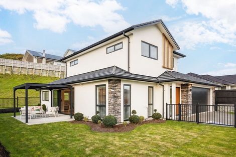 Photo of property in 11 Te Hoiere Street, Aotea, Porirua, 5024