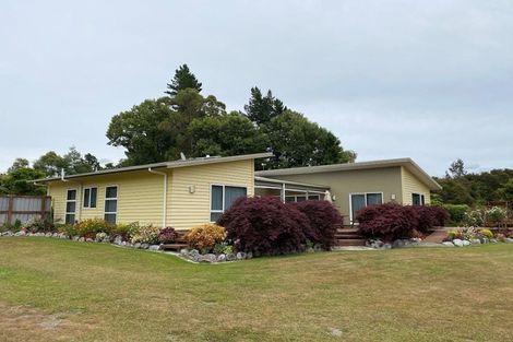 Photo of property in 12 Poplar Lane, Collingwood, 7073