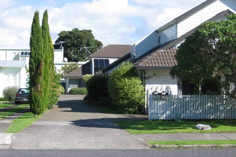 Photo of property in 2/43 Hattaway Avenue, Bucklands Beach, Auckland, 2012