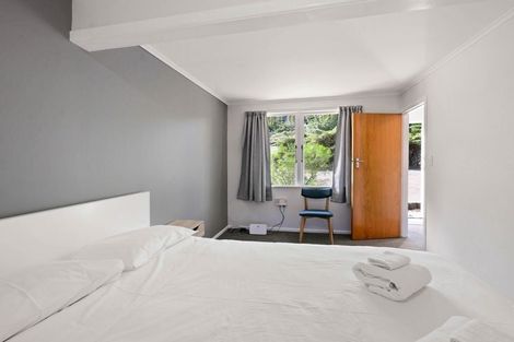 Photo of property in 43 Wakeman Road, Acacia Bay, Taupo, 3330