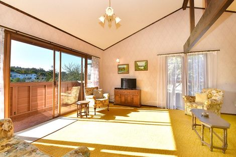 Photo of property in 47 Stapleford Crescent, Browns Bay, Auckland, 0630