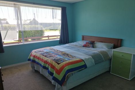 Photo of property in 1 Grove Burn Road, Tuatapere, 9620