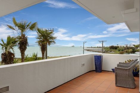 Photo of property in 14 Charles Street, Westshore, Napier, 4110