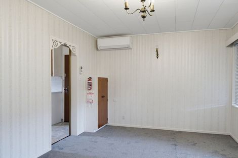 Photo of property in 2/508 Saint Aubyn, Hastings, 4122