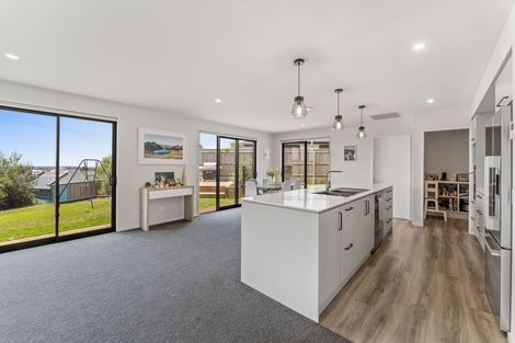 Photo of property in 50 Katania Heights, Brightwater, 7022