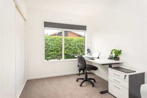 Photo of property in 36 Mauger Drive, Heathcote Valley, Christchurch, 8022