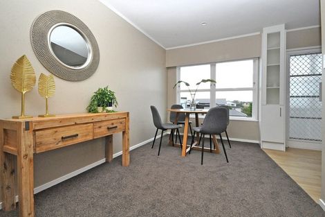 Photo of property in 2/59 Francis Street, Hauraki, Auckland, 0622
