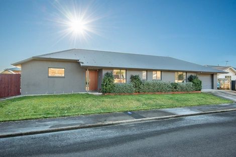 Photo of property in 1 White Hart Lane, Mosgiel, 9024
