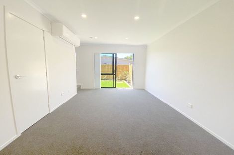 Photo of property in 2/9 Marlene Avenue, Te Atatu South, Auckland, 0610