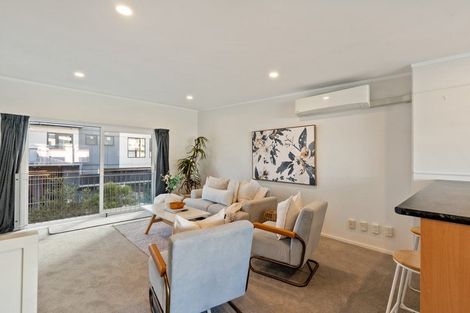 Photo of property in 17/3 Kelvin Grove, Te Aro, Wellington, 6011