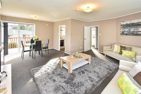 Photo of property in 3 Hobart Crescent, Wattle Downs, Auckland, 2103