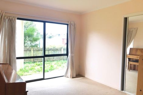 Photo of property in 55 Penguin Drive, Murrays Bay, Auckland, 0630