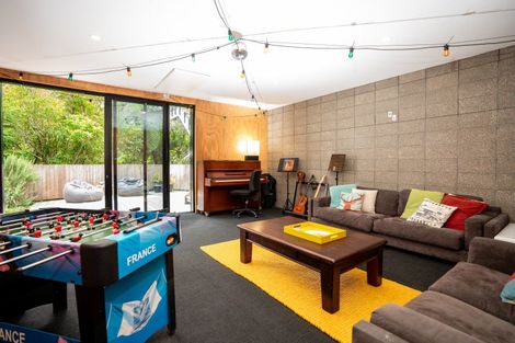 Photo of property in 17 Kim Street, Khandallah, Wellington, 6035