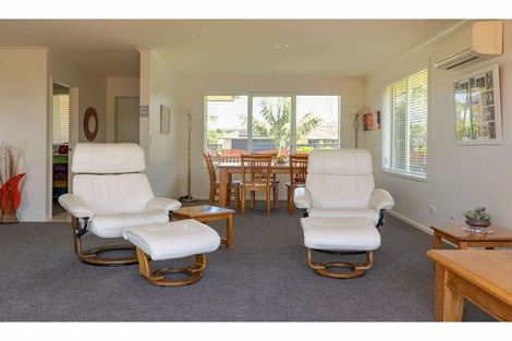 Photo of property in 53 Ranui Avenue, Kerikeri, 0230