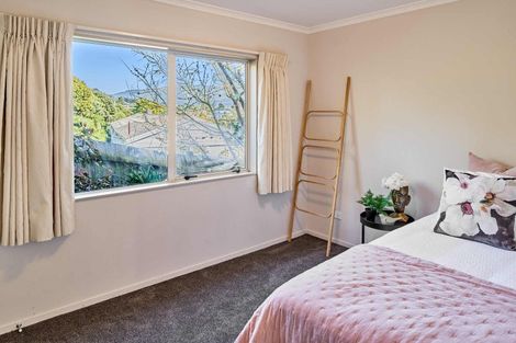 Photo of property in 20a Bedford Street, Cannons Creek, Porirua, 5024