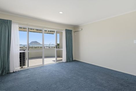 Photo of property in 24 Tirinui Crest Road, Otumoetai, Tauranga, 3110