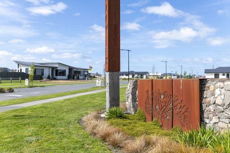 Photo of property in 10 Allan Avenue, Makauri, 4071