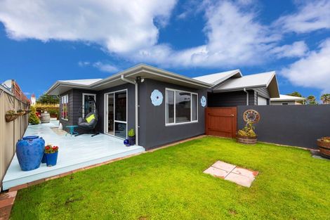 Photo of property in 4 Gregory Grove, Clive, 4102