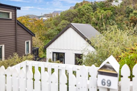 Photo of property in 69 Oxford Street, Lyttelton, 8082