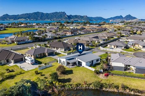 Photo of property in 9 Kamahi Place, One Tree Point, 0118