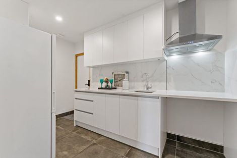 Photo of property in 12 Channing Crescent, Botany Downs, Auckland, 2010