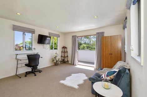 Photo of property in 10 Godfrey Place, Ilam, Christchurch, 8041