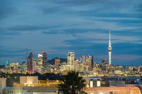 Photo of property in 16e Killarney Street, Takapuna, Auckland, 0622