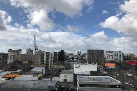 Photo of property in Harbour Green Apartments, 912/11 Union Street, Auckland Central, Auckland, 1010