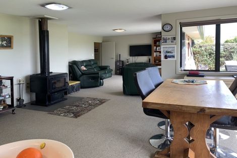 Photo of property in 2035 Hillfoot Road, Warepa, Balclutha, 9273