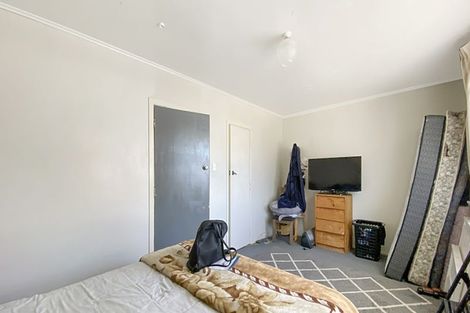 Photo of property in 27 Olive Crescent, Papatoetoe, Auckland, 2025