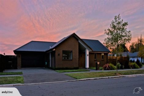 Photo of property in 10 Kohunga Crescent, Bottle Lake, Christchurch, 8083