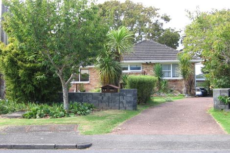 Photo of property in 16 Taupo Street, Green Bay, Auckland, 0604