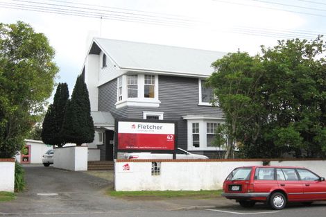 Photo of property in 42 Young Street, New Plymouth, 4310