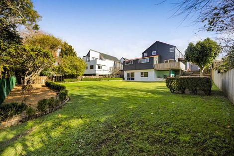 Photo of property in 21 Nikau Street, Inglewood, 4330