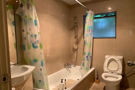 Photo of property in 2/636 Mount Wellington Highway, Mount Wellington, Auckland, 1062