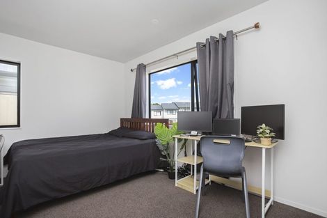 Photo of property in 38 Matawhanga Drive, Wattle Downs, Auckland, 2103