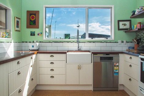 Photo of property in 74 Main Road, Harihari, 7884