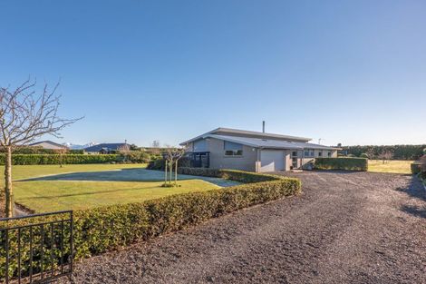 Photo of property in 14 Whitcombe Place, Darfield, 7571