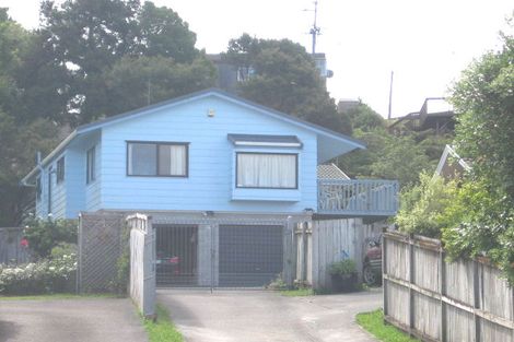 Photo of property in 2/3 Heathglen Place, Bayview, Auckland, 0629