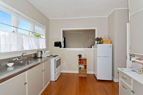Photo of property in 12 Himikera Avenue, Avondale, Auckland, 1026