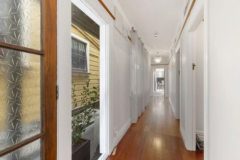 Photo of property in 149 Wallace Street, Mount Cook, Wellington, 6021