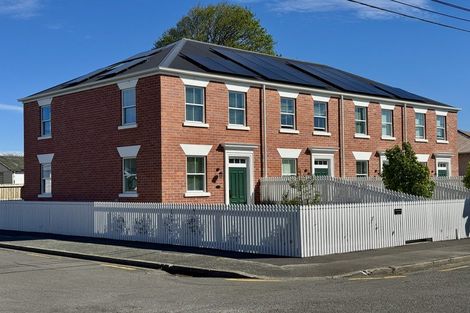 Photo of property in 30 Hargest Crescent, Saint Kilda, Dunedin, 9012